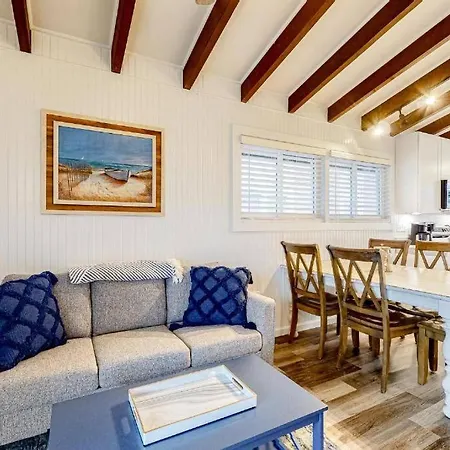 The Blue Crush - 3Br Beachfront Family Retreat